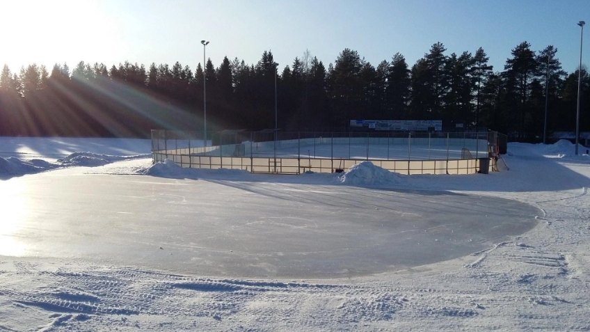 Kuvassa näkyy Soinin tekojää ja pikkujää.